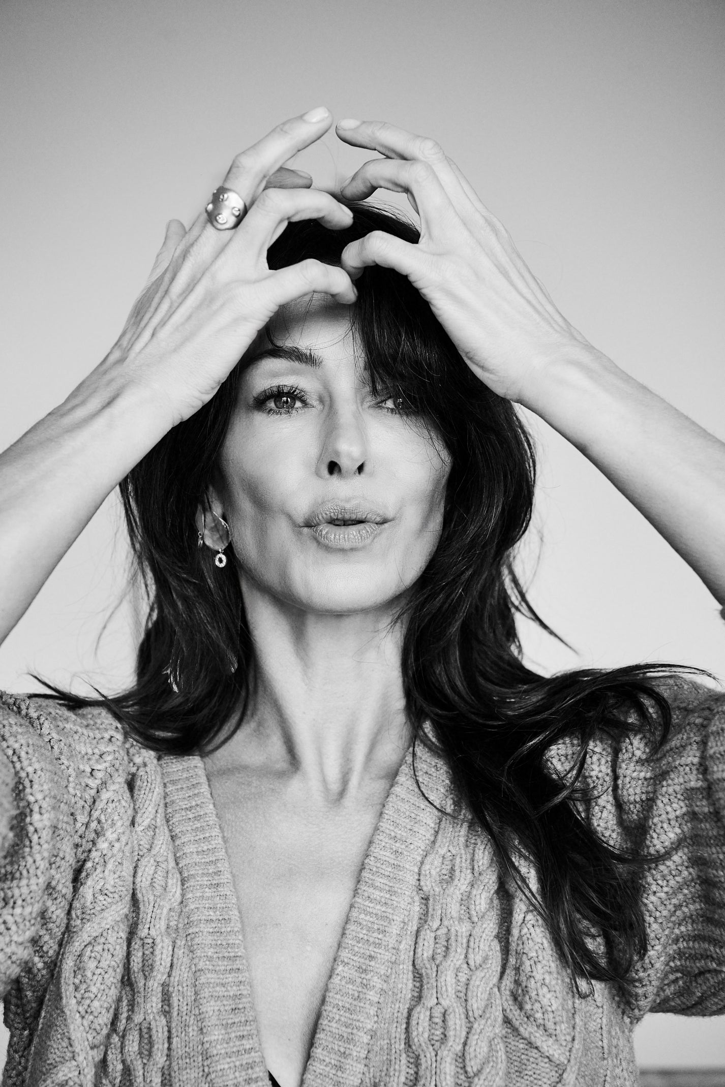 BIG SHELL EARRING - SINGLE